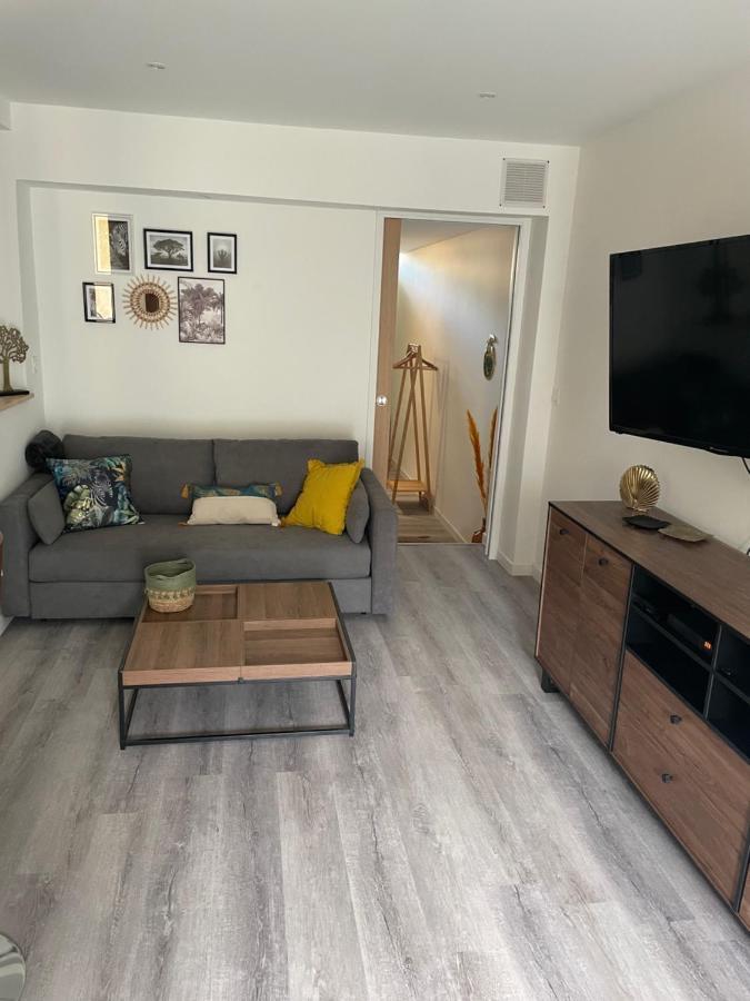 Appartement en rez de jardin tout équipé Fleurance Esterno foto
